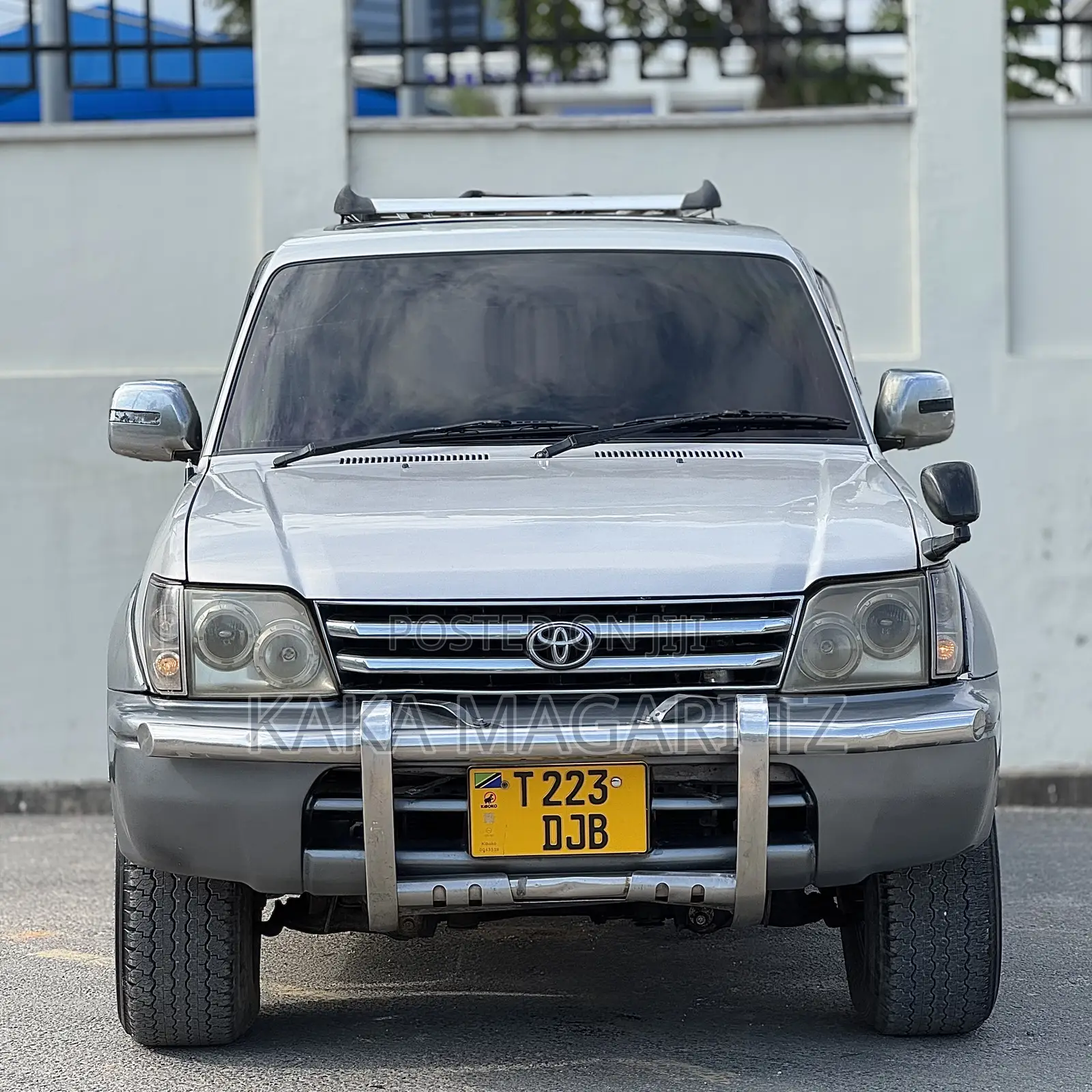 Toyota Land Cruiser Prado 2000 White