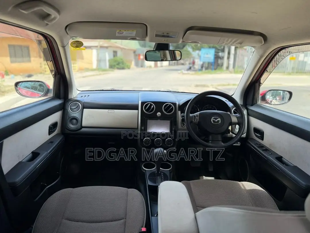 Mazda Verisa 2010 Maroon