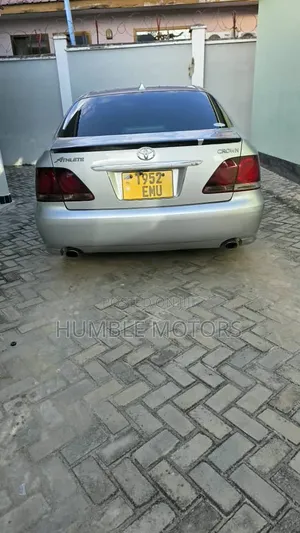 Toyota Crown 2006 Silver