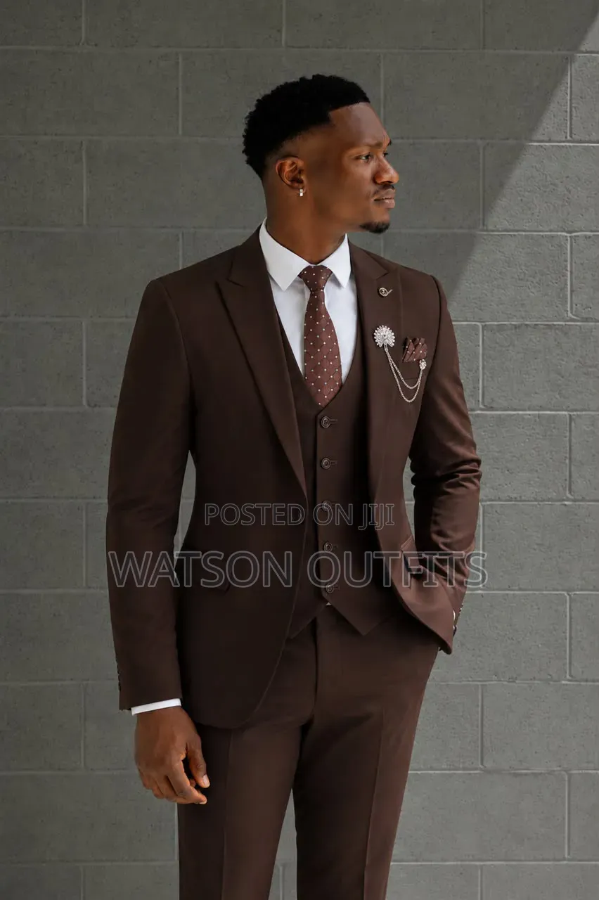 Men's Suits Many Colours 3 PCS Available in Brand New Condition