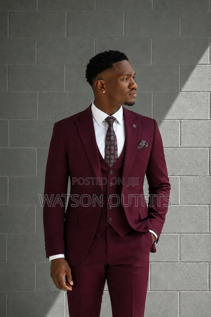 Men's Suits Many Colours 3 PCS Available in Brand New Condition