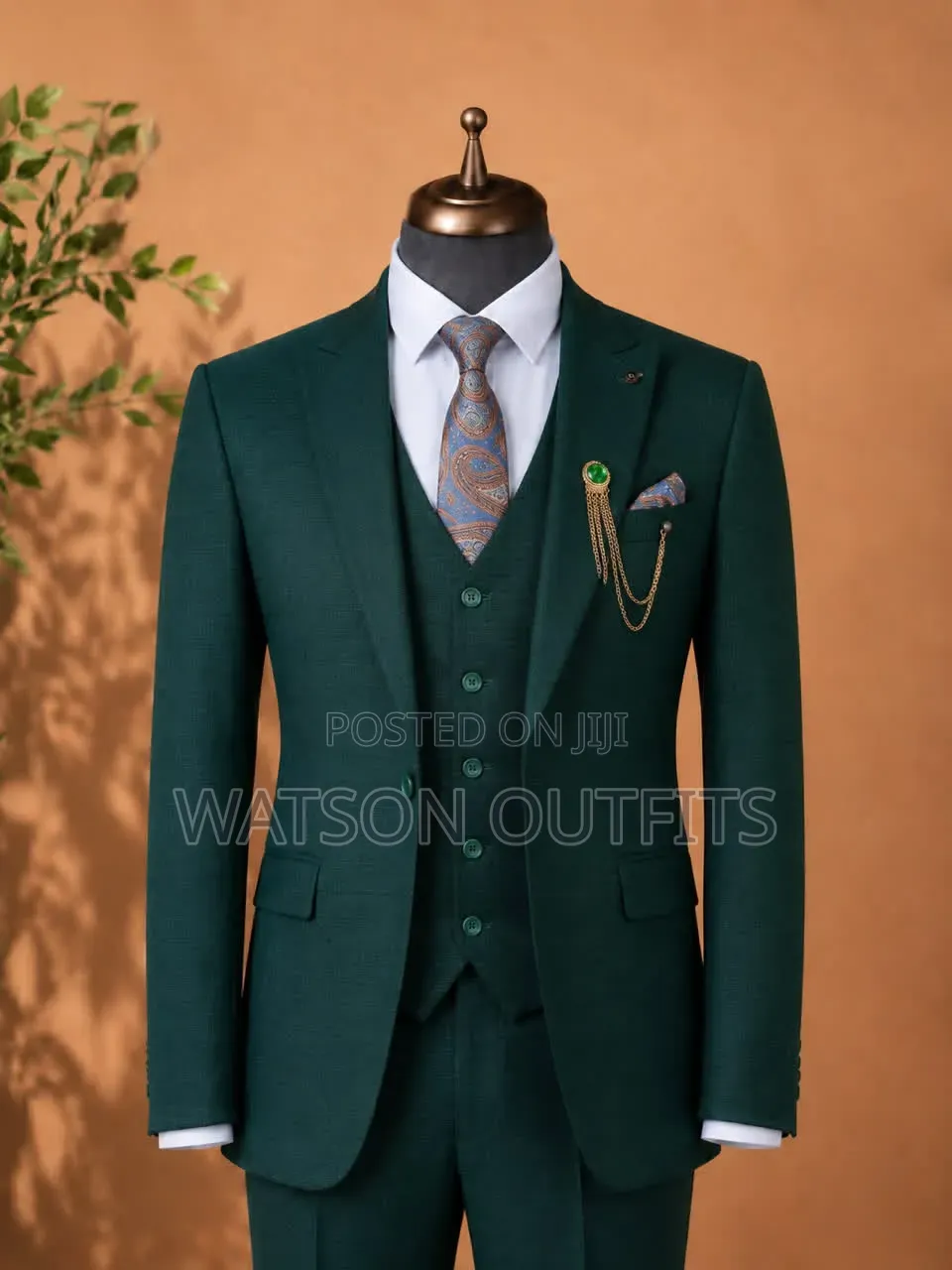 Men's Suits Mixed Colours Mixed Designs Materials Very Classic