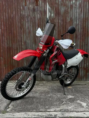Honda 2022 Red