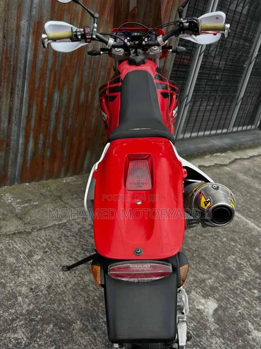 Honda 2022 Red