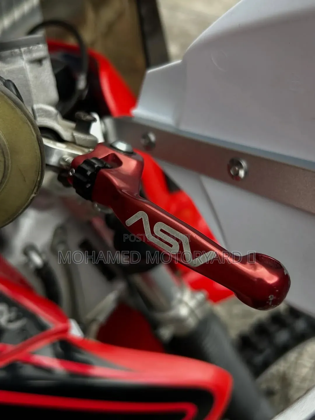 Honda 2022 Red
