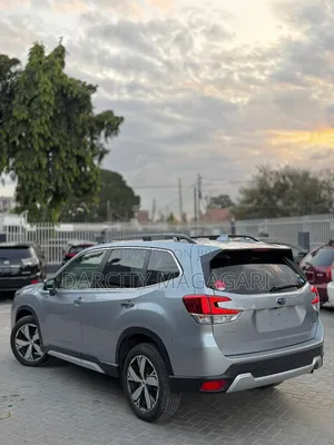 Subaru Forester 2019 Silver