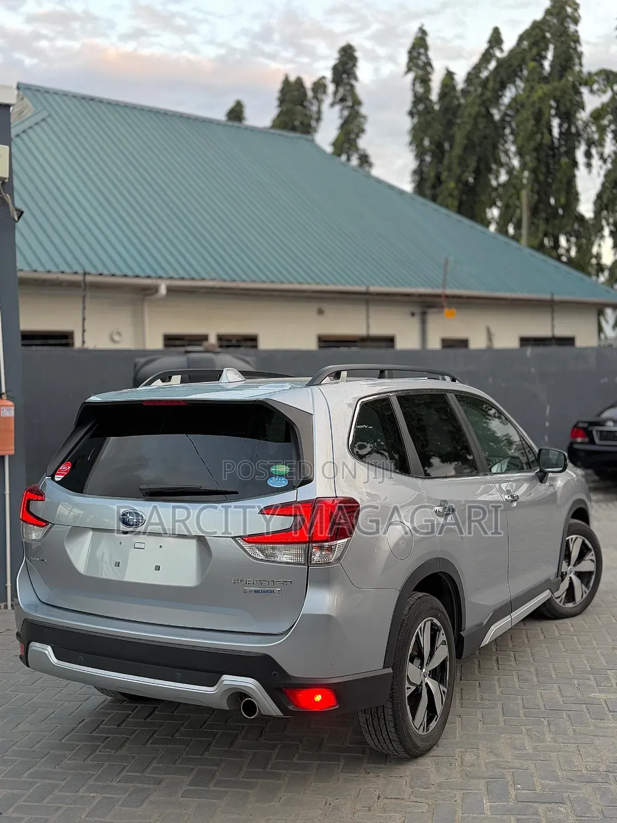 Subaru Forester 2019 Silver