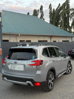 Subaru Forester 2019 Silver