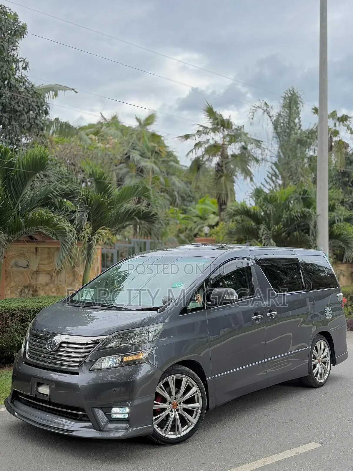 Toyota Alphard 2010 Gray
