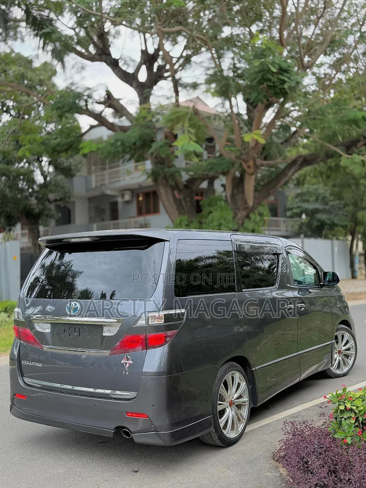 Toyota Alphard 2010 Gray