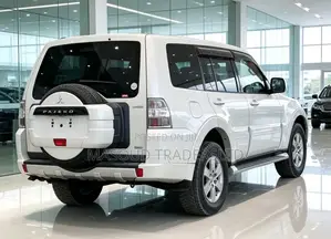 Mitsubishi Pajero 2013 White
