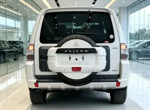 Mitsubishi Pajero 2013 White