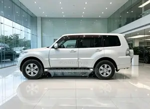 Mitsubishi Pajero 2013 White