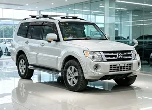 Mitsubishi Pajero 2013 White