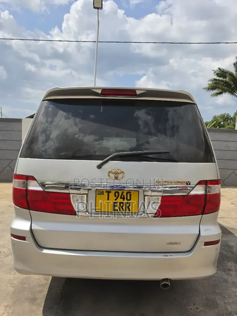 Toyota Alphard 2007 Silver