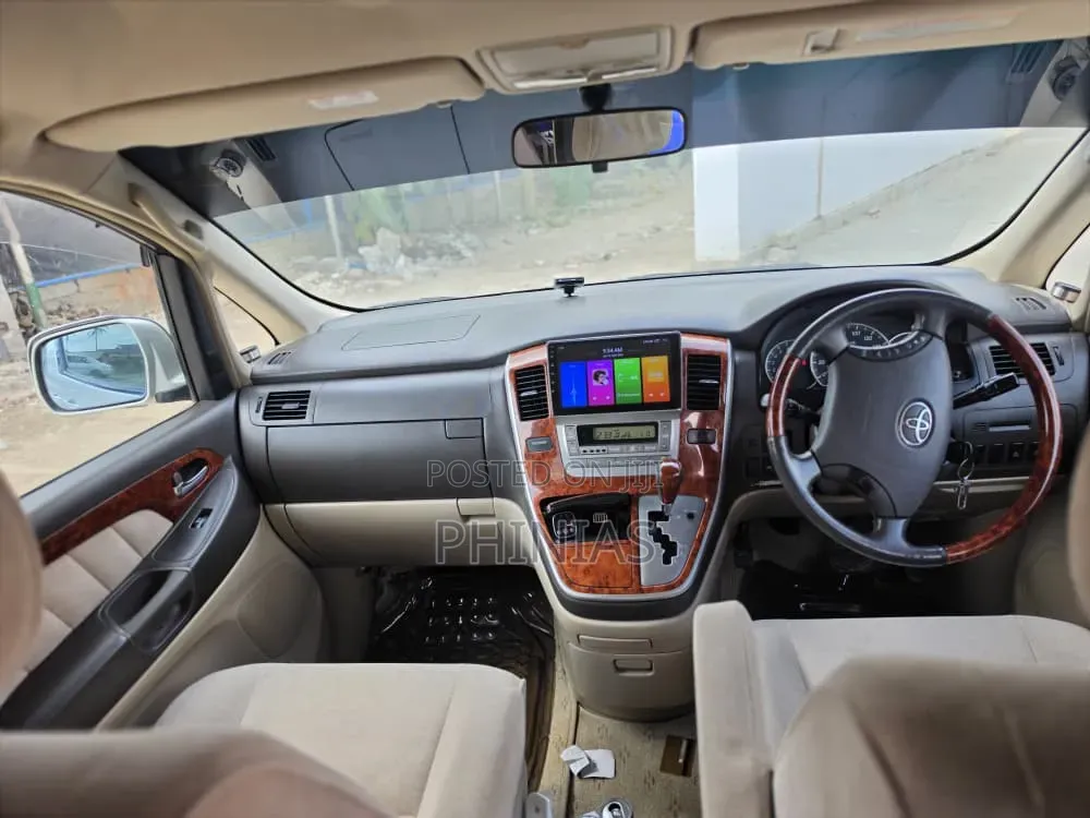Toyota Alphard 2007 Silver