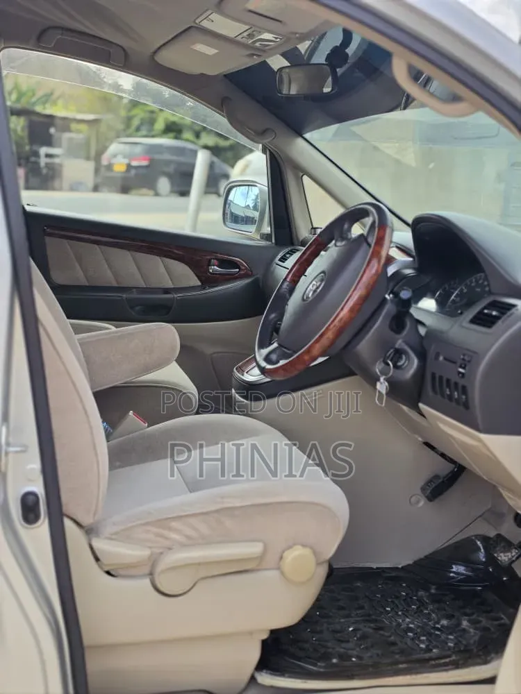Toyota Alphard 2007 Silver