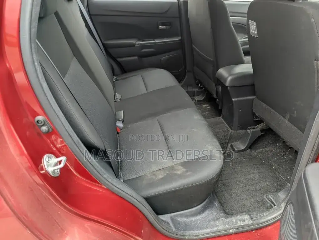 Mitsubishi RVR 2010 Red