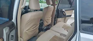 Toyota Land Cruiser Prado 2010 Silver