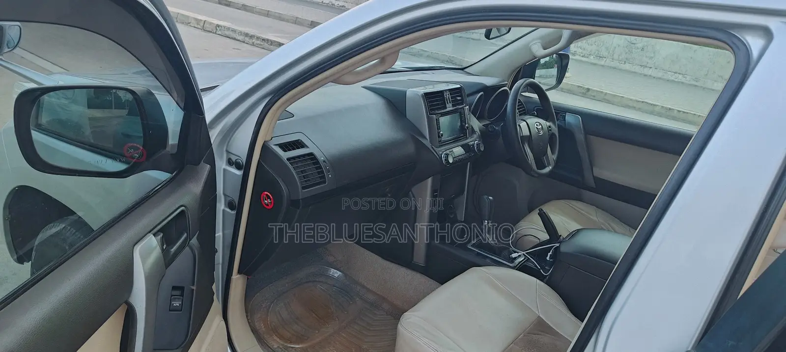 Toyota Land Cruiser Prado 2010 Silver