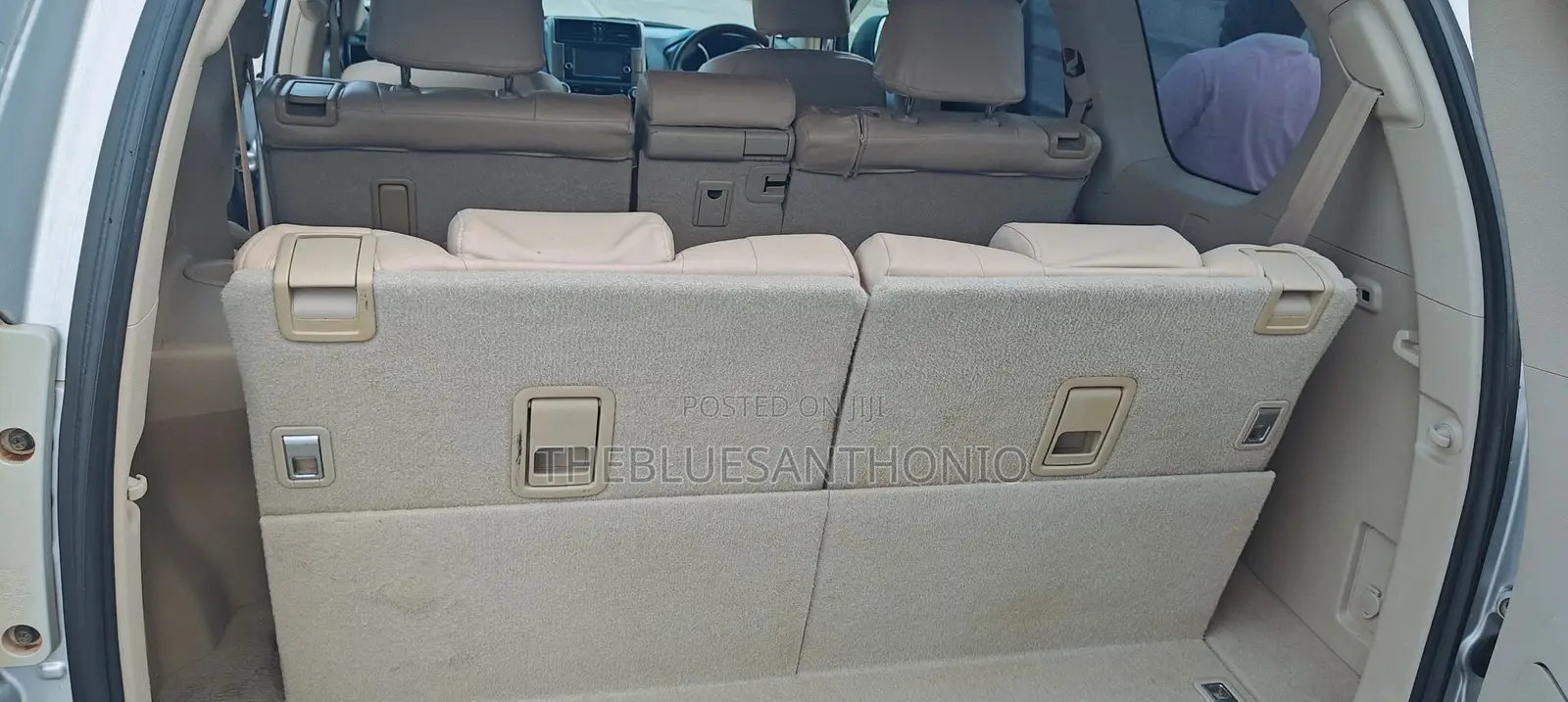 Toyota Land Cruiser Prado 2010 Silver
