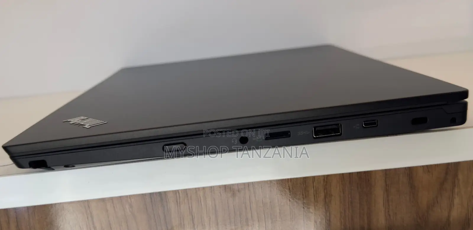 New Laptop Lenovo 8GB Intel Core i5 SSD 256GB