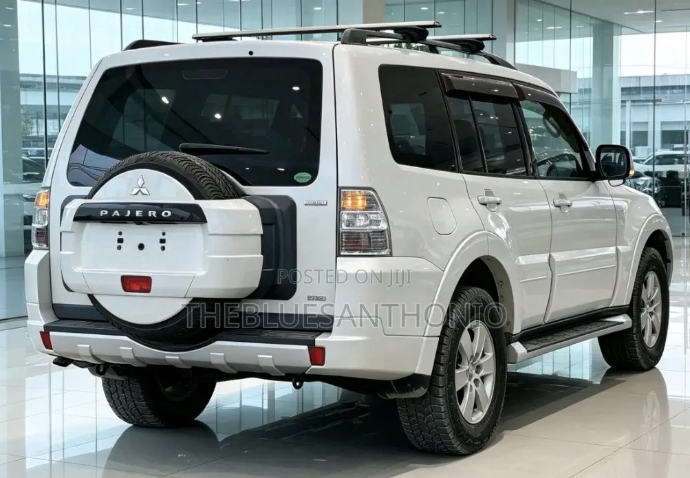 Mitsubishi Pajero 2013 White