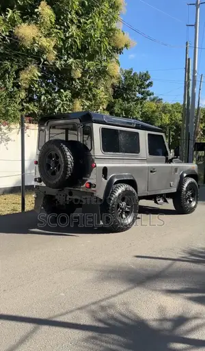 Land Rover Defender 2015 Gray