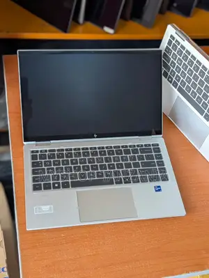 Laptop HP EliteBook 1040 G8 32GB Intel Core i7 SSD 512GB