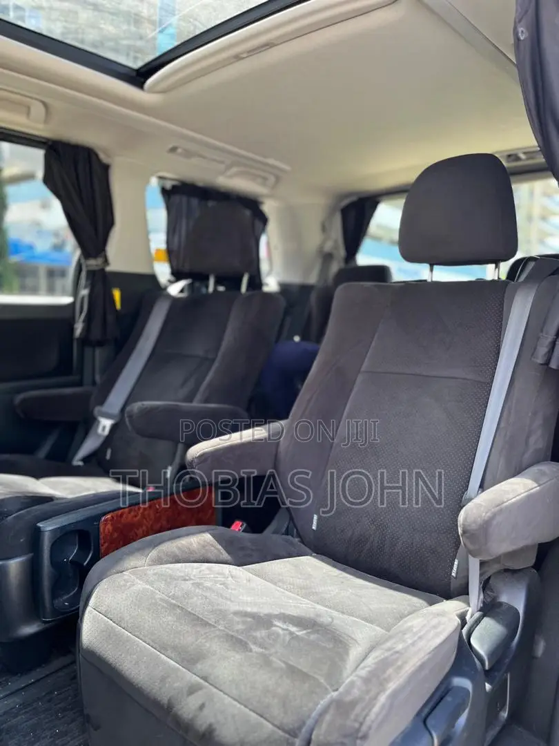 Toyota Alphard 2.4 Hybrid AWD 2012 Black