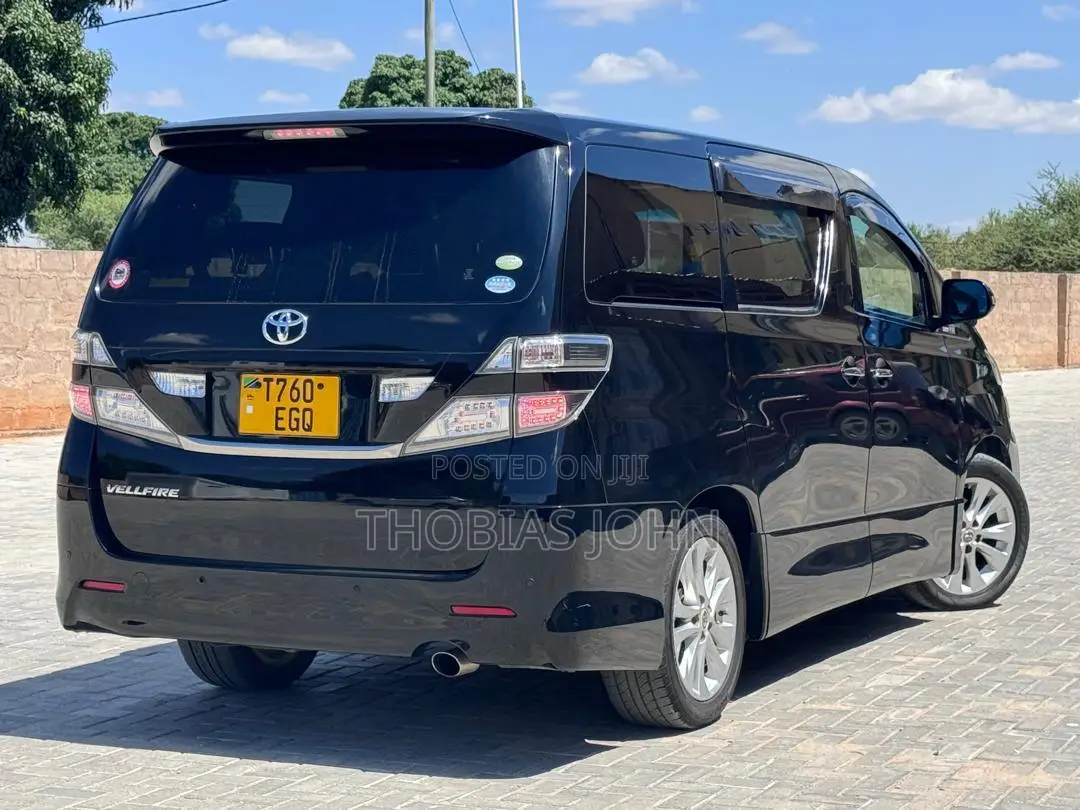 Toyota Alphard 2.4 Hybrid AWD 2012 Black