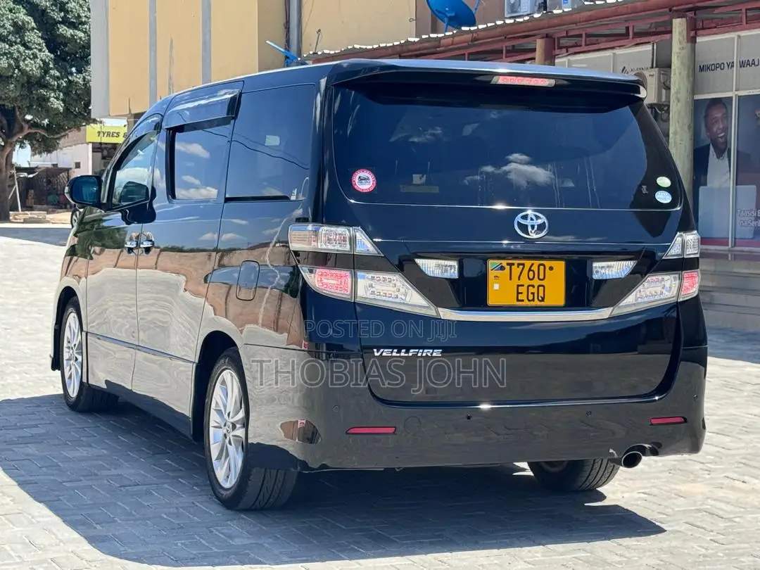 Toyota Alphard 2.4 Hybrid AWD 2012 Black