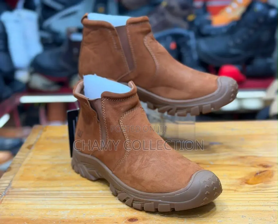 Boots Cat New
