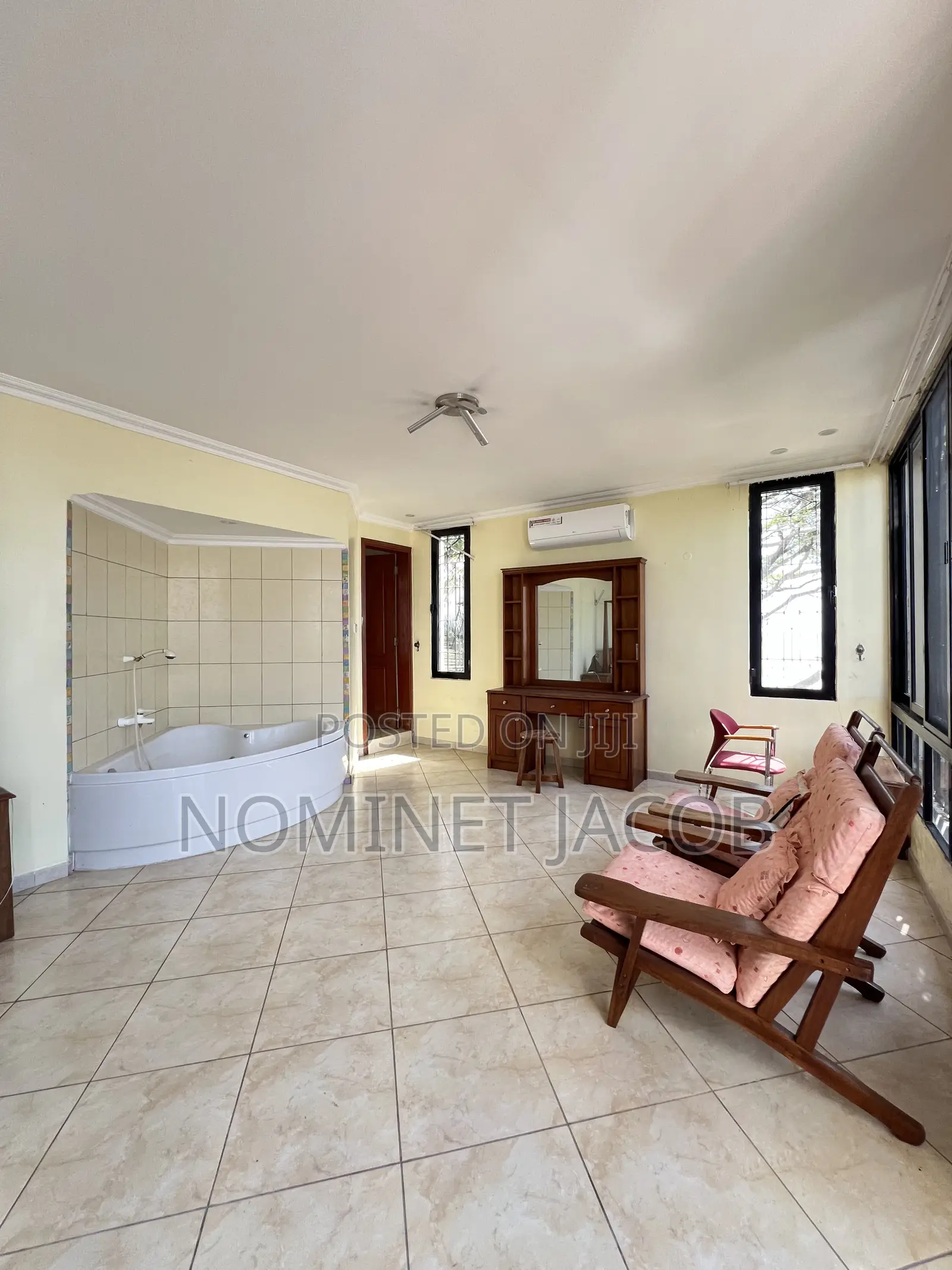 4bdrm Villa in Beach House, Kawe for rent