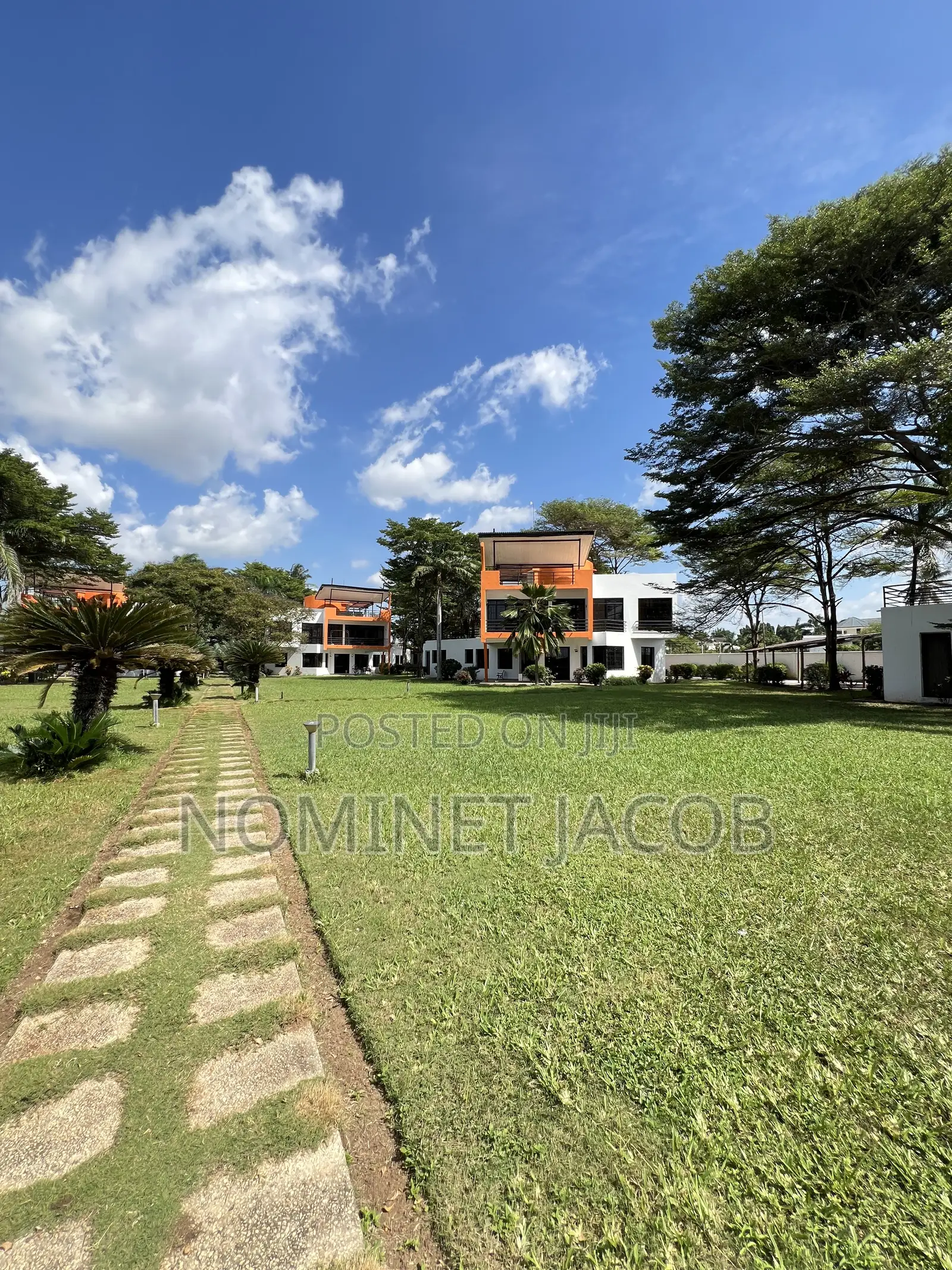 4bdrm Villa in Beach House, Kawe for rent