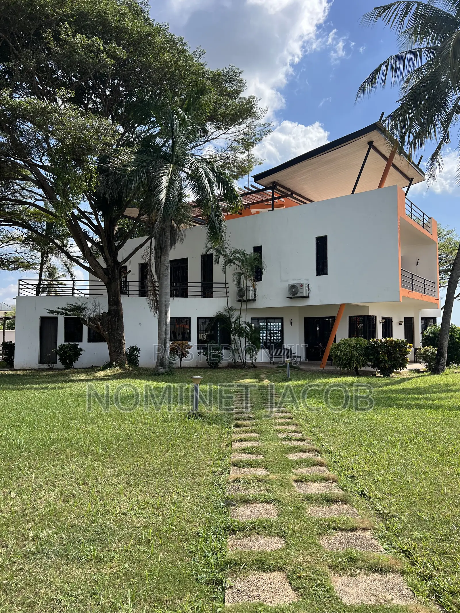 4bdrm Villa in Beach House, Kawe for rent
