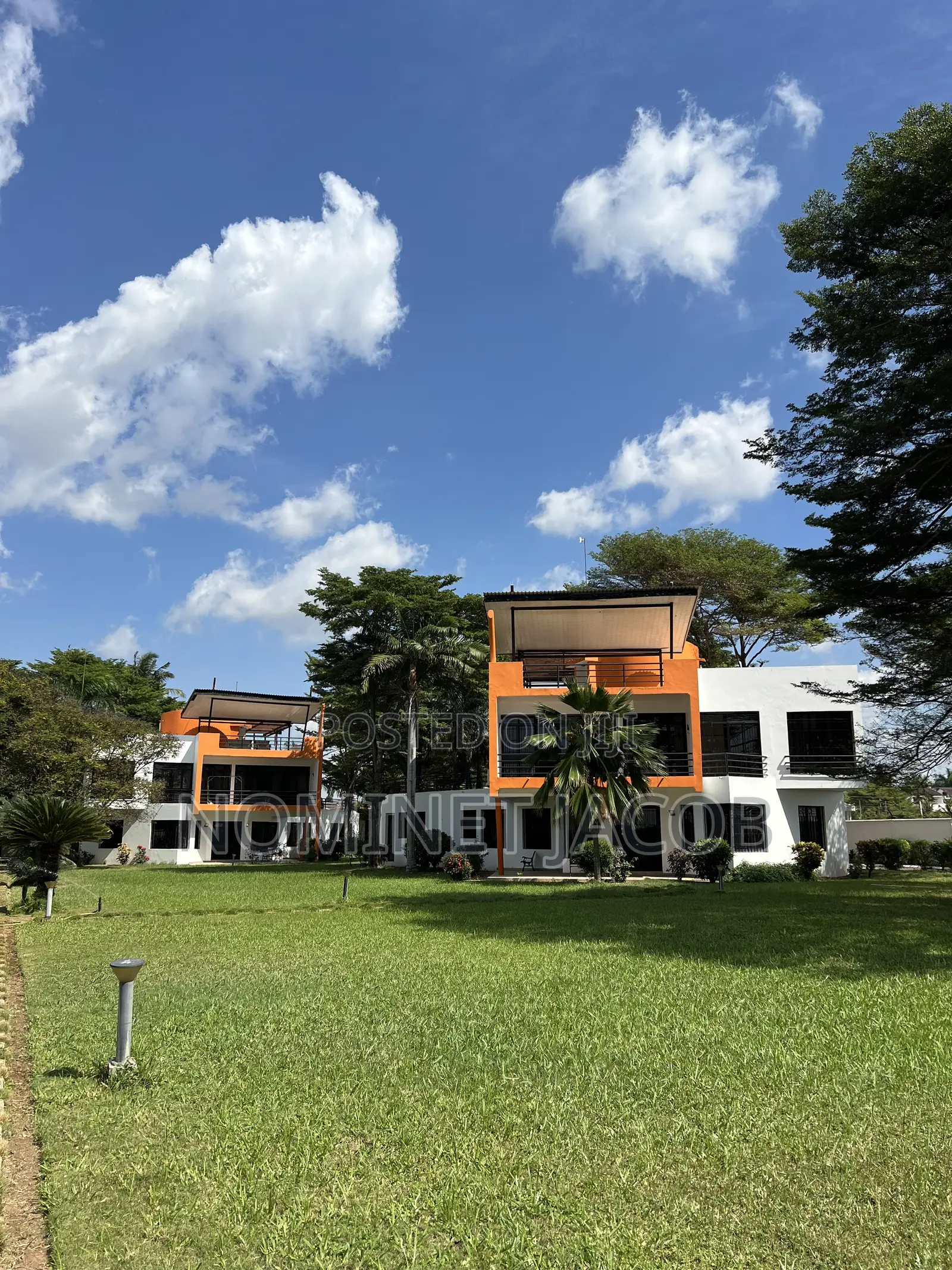 4bdrm Villa in Beach House, Kawe for rent