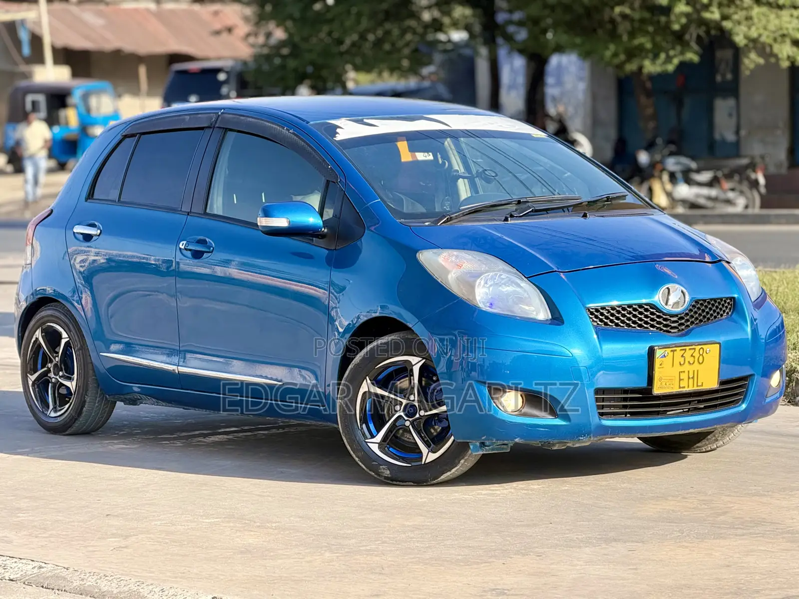 Toyota Vitz 2009 Blue