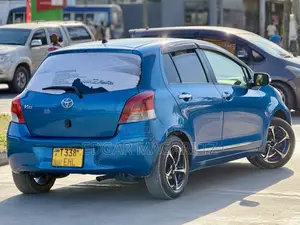 Toyota Vitz 2009 Blue