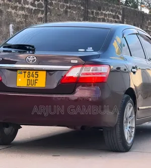 Toyota Premio 2008 Red