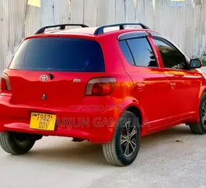 Toyota Vitz 2003 Red
