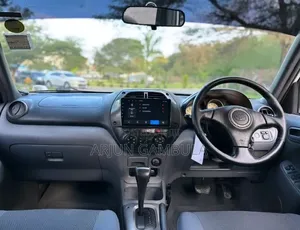 Toyota RAV4 2001 White