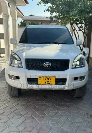 Toyota Land Cruiser Prado 2006 White