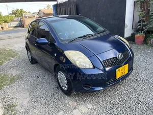 Toyota Vitz 2005 Blue