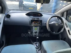 Toyota Vitz 2005 Blue