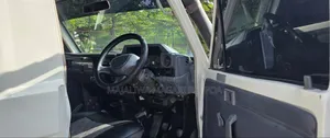 Toyota Land Cruiser 2008 White