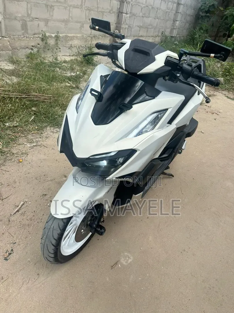 Honda Ignition 2022 White
