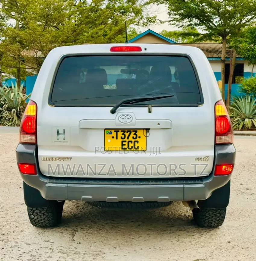 Toyota Hilux Surf 2004 Beige