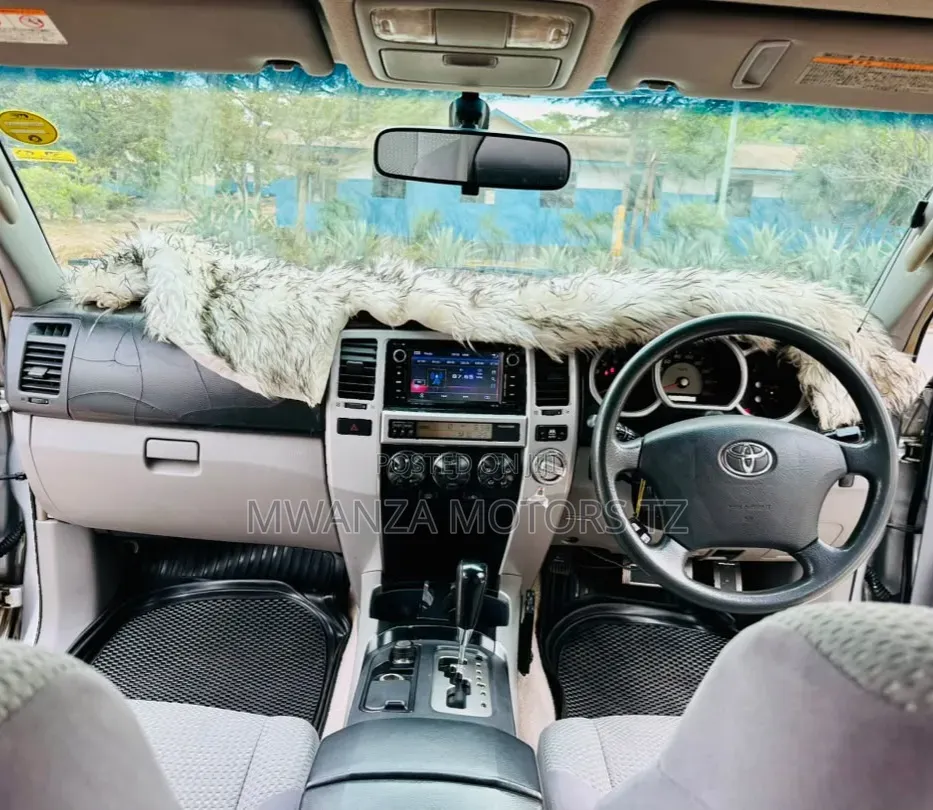 Toyota Hilux Surf 2004 Beige