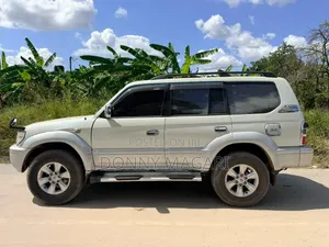 Toyota Land Cruiser Prado 2002 White